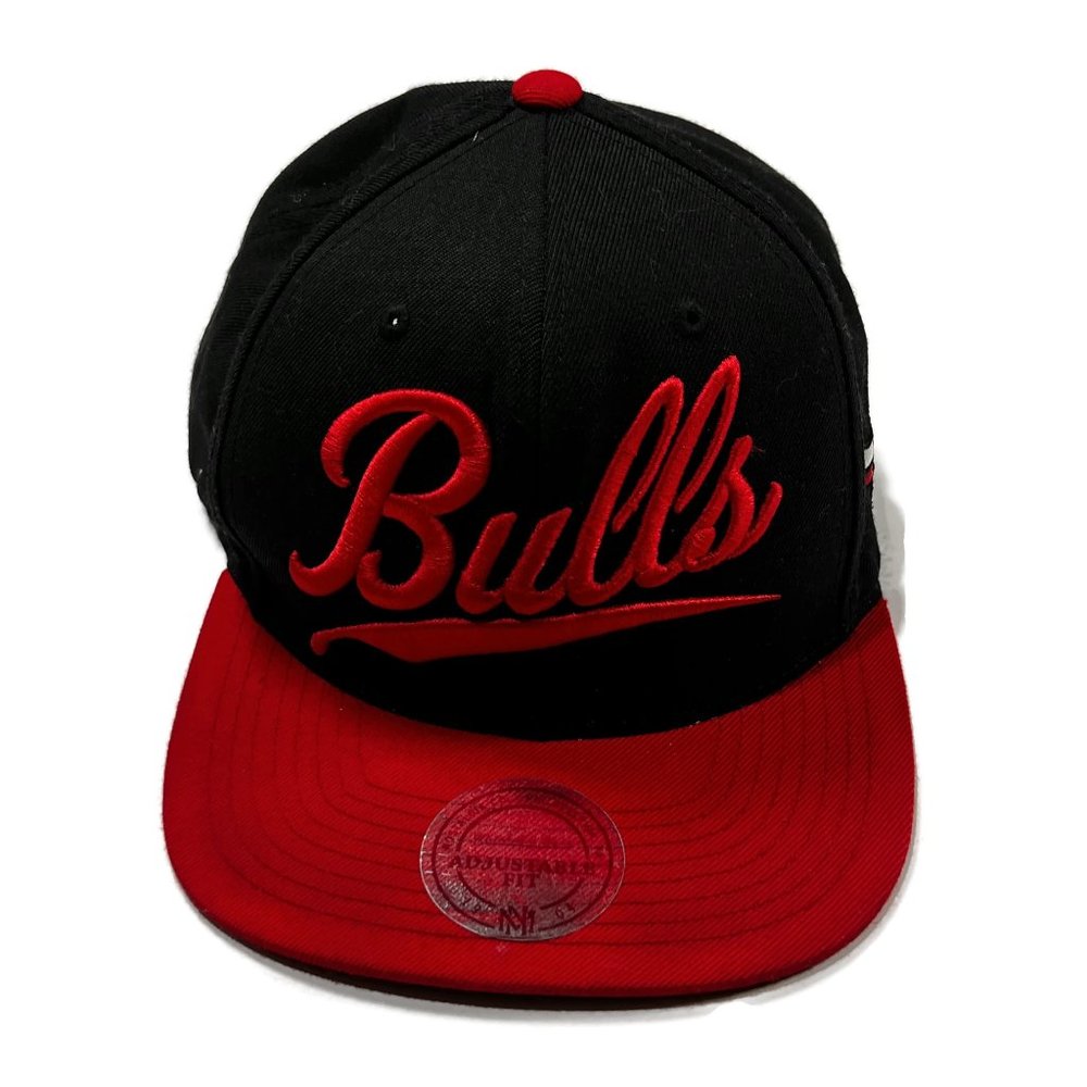 Mitchell & Ness Chicago‎ Bulls Adjustable Snapback Hat Black Red NBA Cap